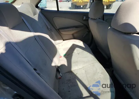 2004 Nissan Sentra 1.8 z USA, uszkodzony, nr VIN 3N1CB51D04L911334